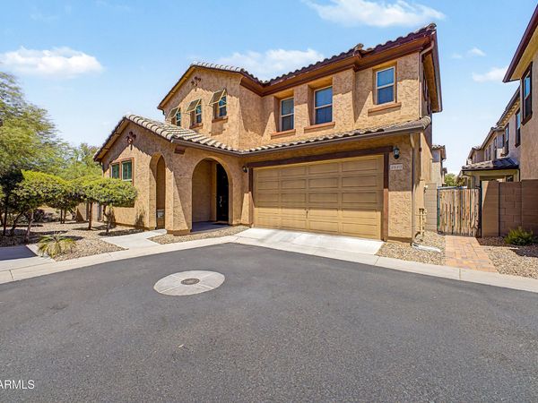4640 E BECK Lane, Phoenix, AZ 85032