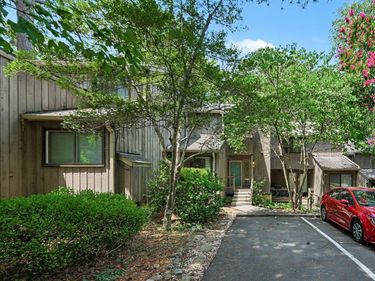 206 Ridge Trail, Chapel Hill, NC 27516