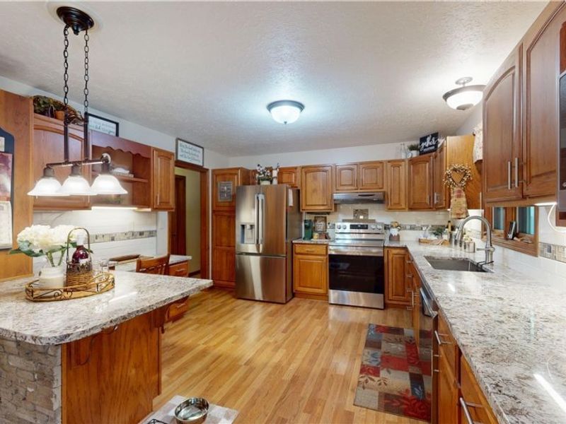 445 Northlake Drive, Vincent, OH 45784 Photo 11