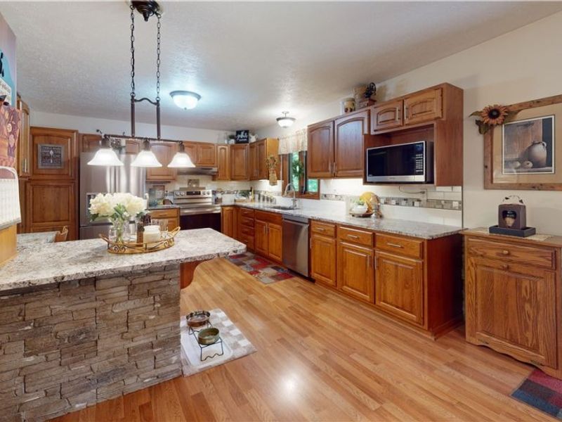 445 Northlake Drive, Vincent, OH 45784 Photo 12