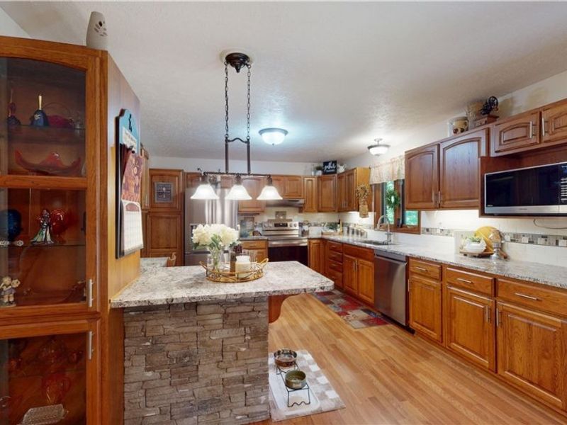 445 Northlake Drive, Vincent, OH 45784 Photo 13
