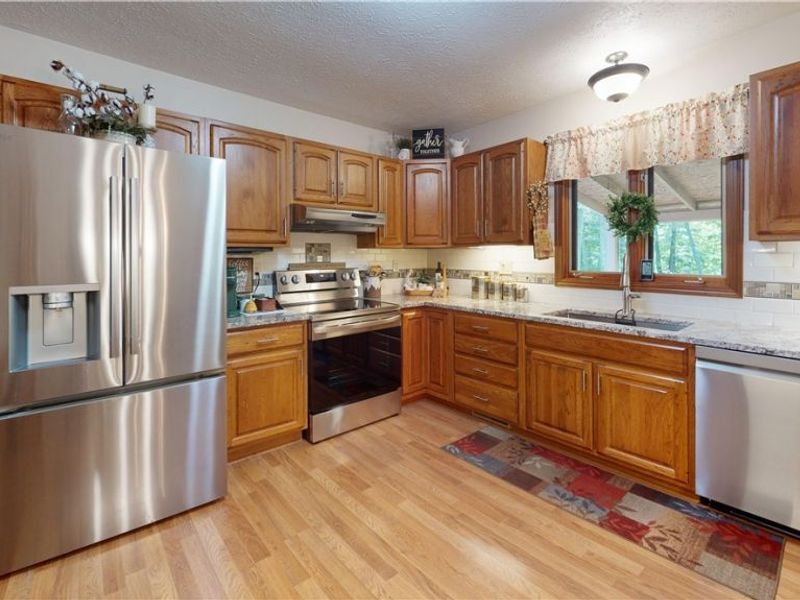 445 Northlake Drive, Vincent, OH 45784 Photo 14