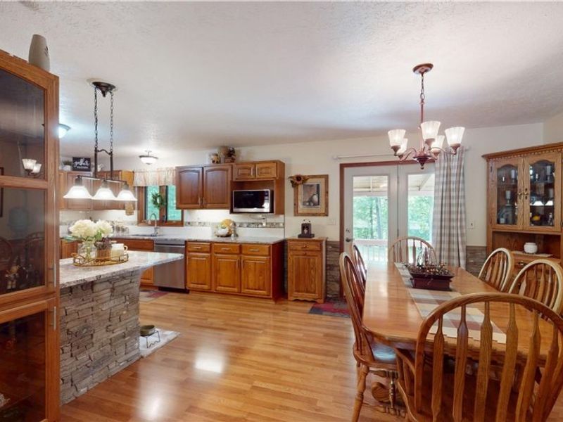 445 Northlake Drive, Vincent, OH 45784 Photo 16