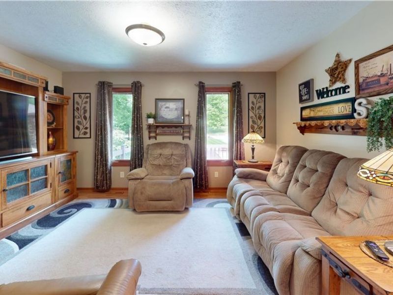445 Northlake Drive, Vincent, OH 45784 Photo 19