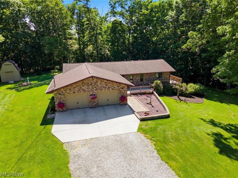 445 Northlake Drive, Vincent, OH 45784 Photo 2