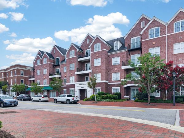 5215 CENTER Street, Unit 410, Williamsburg, VA 23188