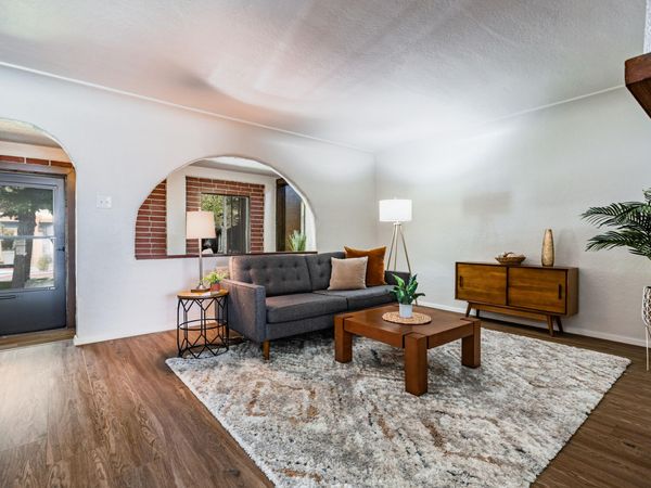 1837 June Street NE, Albuquerque, NM 87112