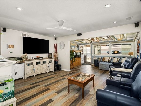 15732 Swan Lane, Huntington Beach, CA 92649