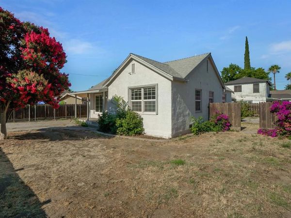 504 Roselawn Ave, Modesto, CA 95351