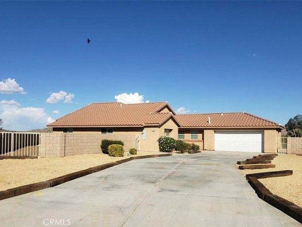 57294 Titian Court, Yucca Valley, CA 92284