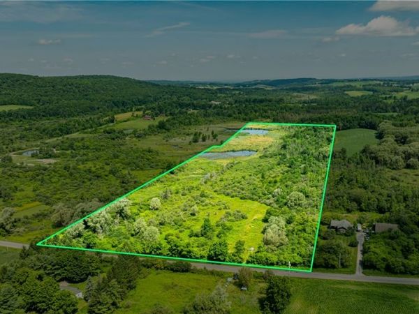 8289 Number 4 Road W, Manlius, NY 13104