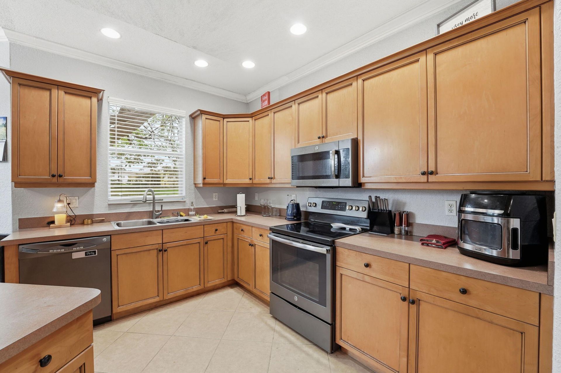 2753 Misty Oaks Circle, Royal Palm Beach, FL 33411 Photo