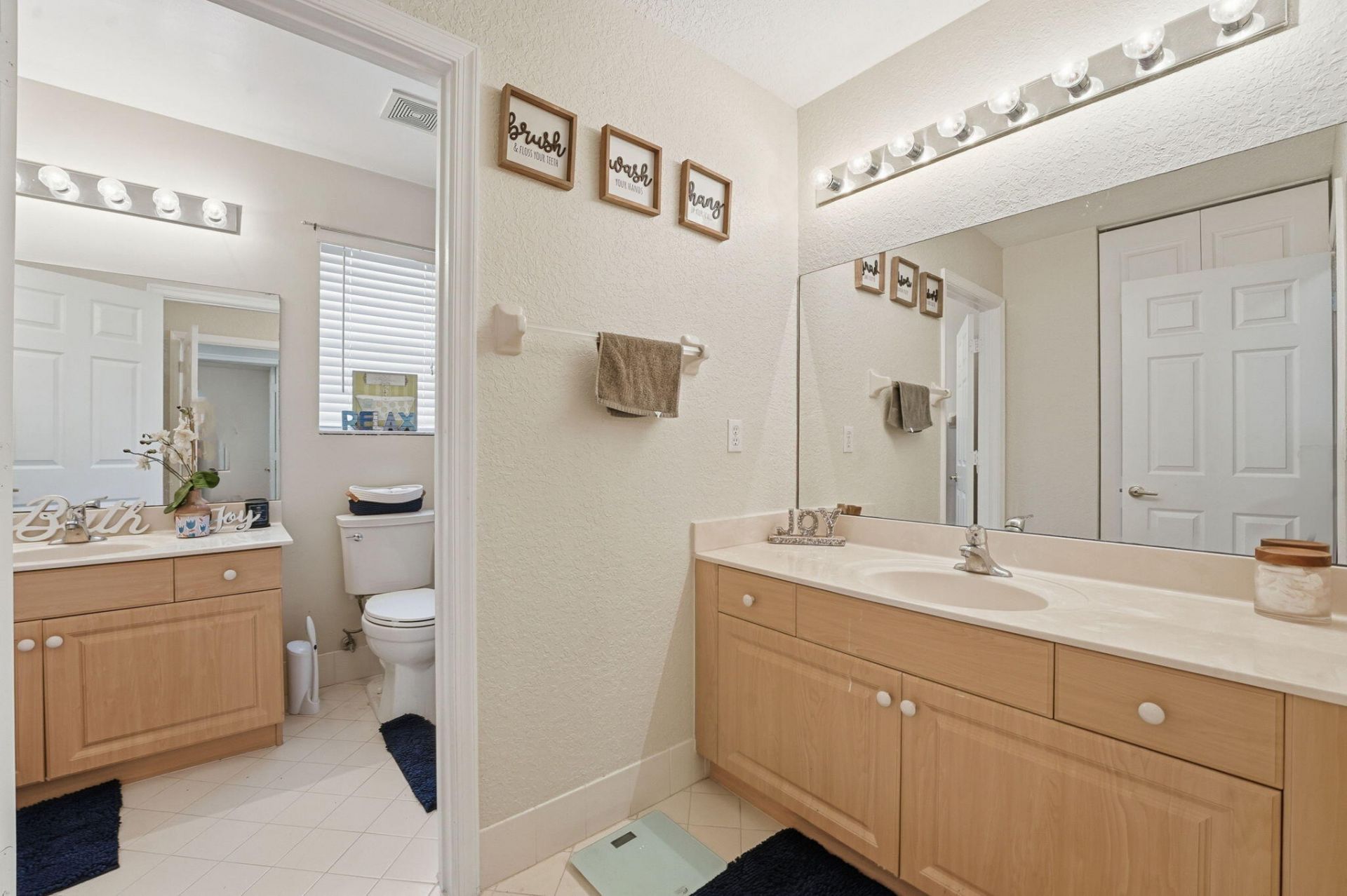 2753 Misty Oaks Circle, Royal Palm Beach, FL 33411 Photo