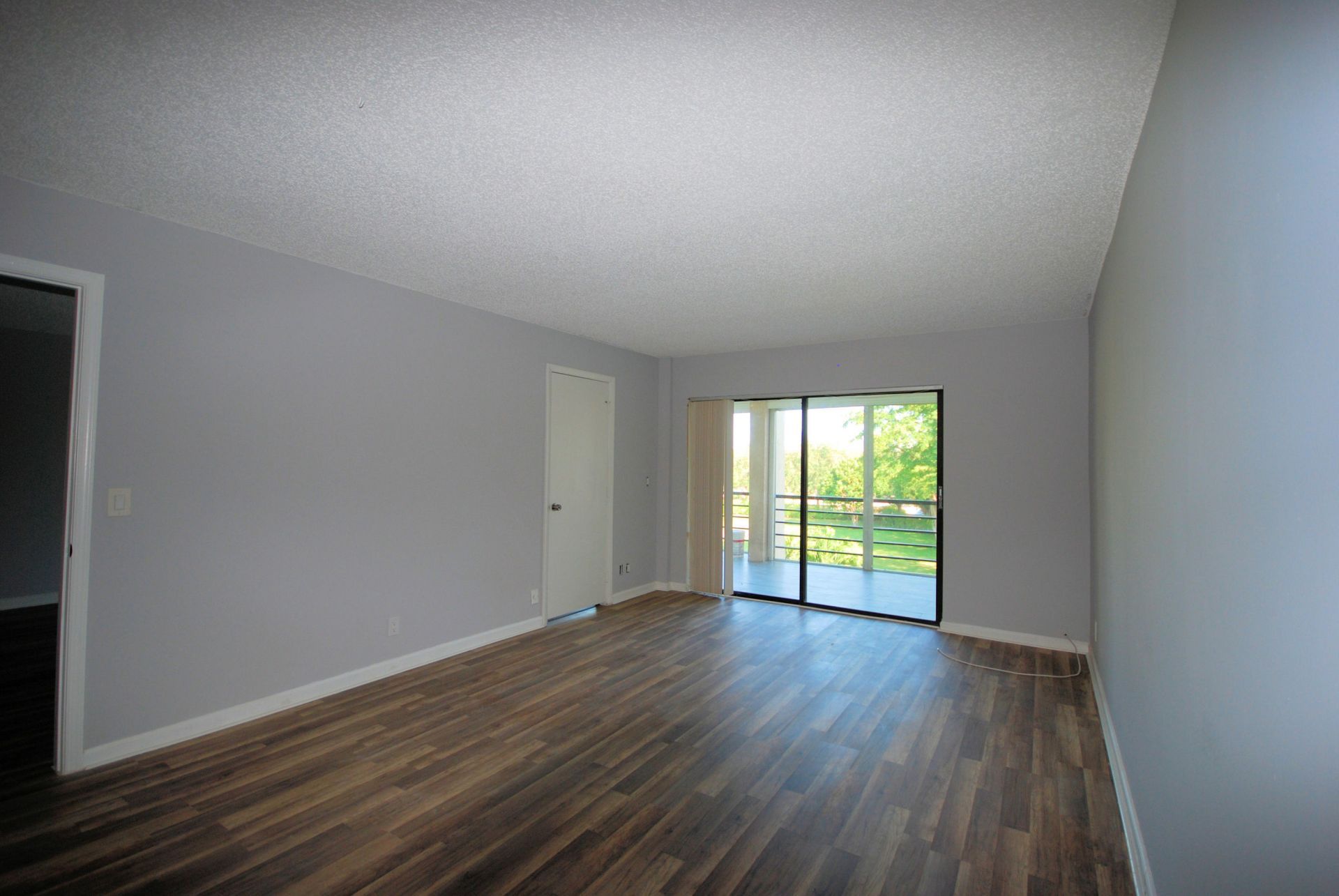 5917 Via Vermilya, Unit 308, Lake Worth, FL 33462 Photo