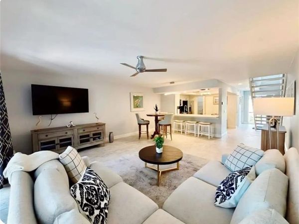 800 Meadowland DR, Unit N, NAPLES, FL 34108