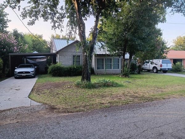 543 Church Street, Bluff Dale, TX 76446