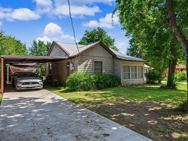 543 Church Street, Bluff Dale, TX 76433
