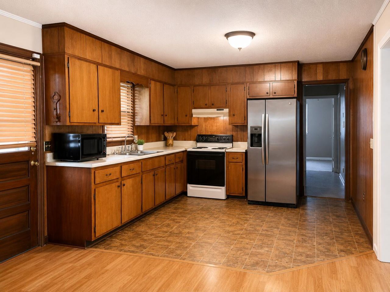 1247 Peurifoy Road Photo 5