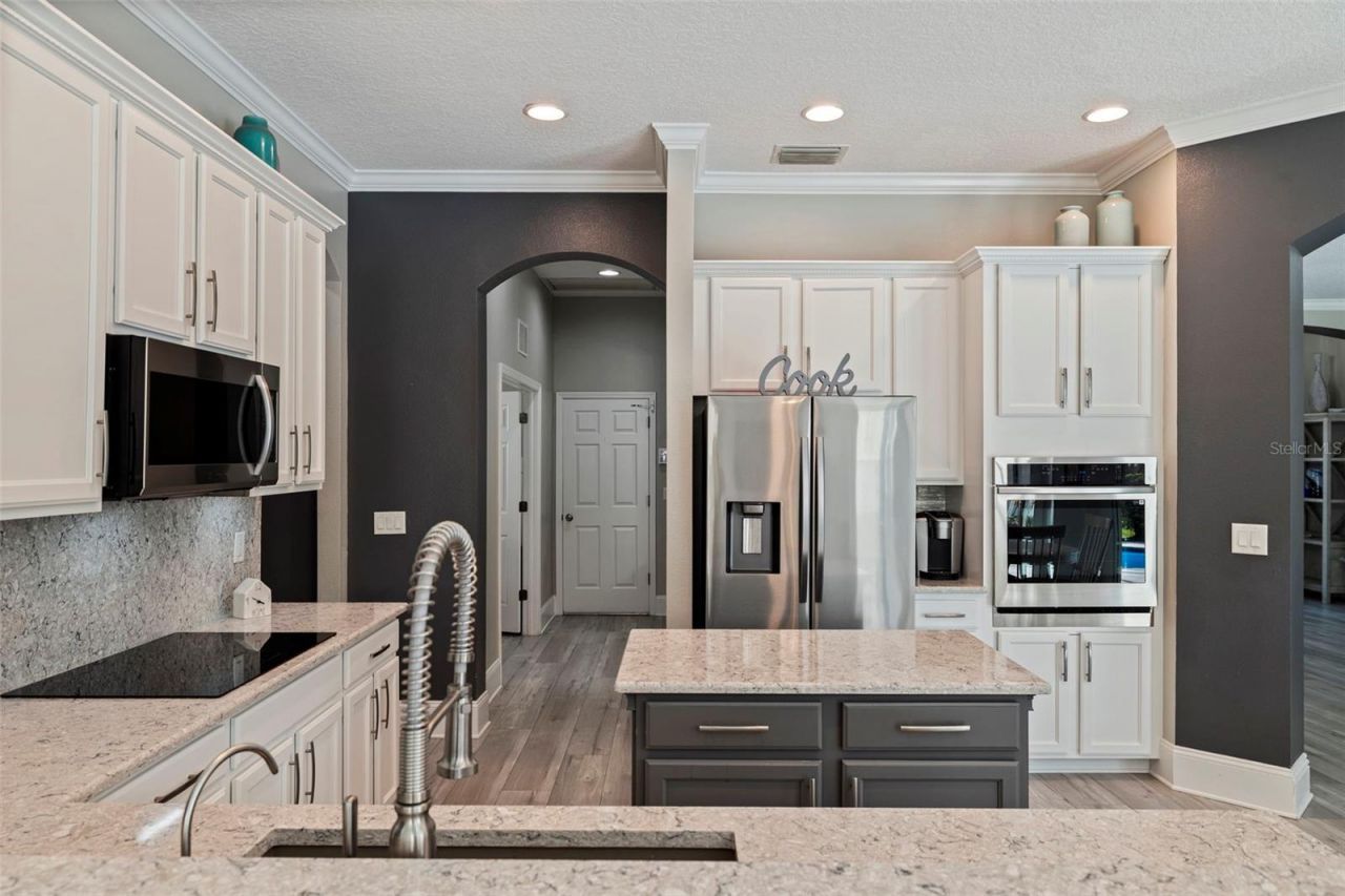 11508 Oyster Bay Circle, New Port Richey, FL 34654 Photo