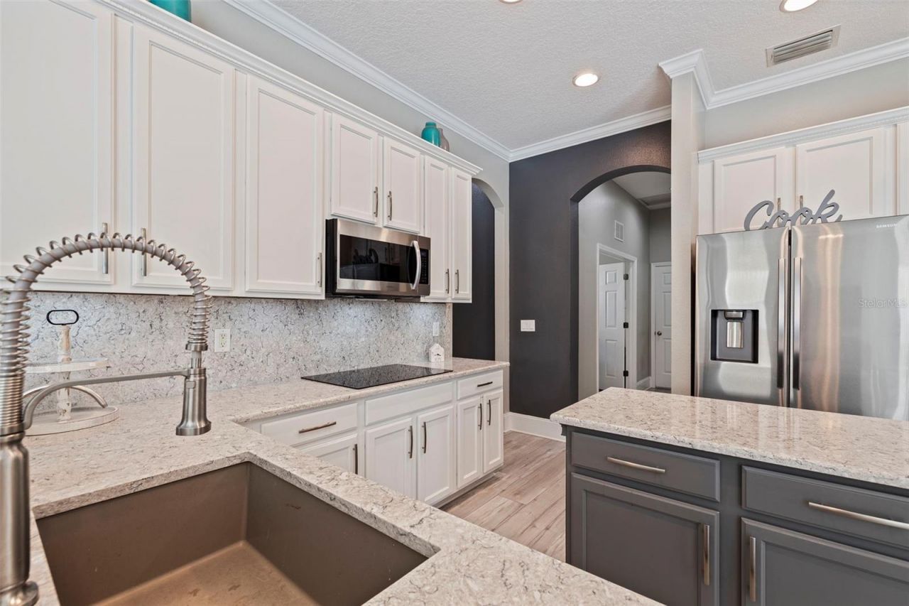 11508 Oyster Bay Circle, New Port Richey, FL 34654 Photo