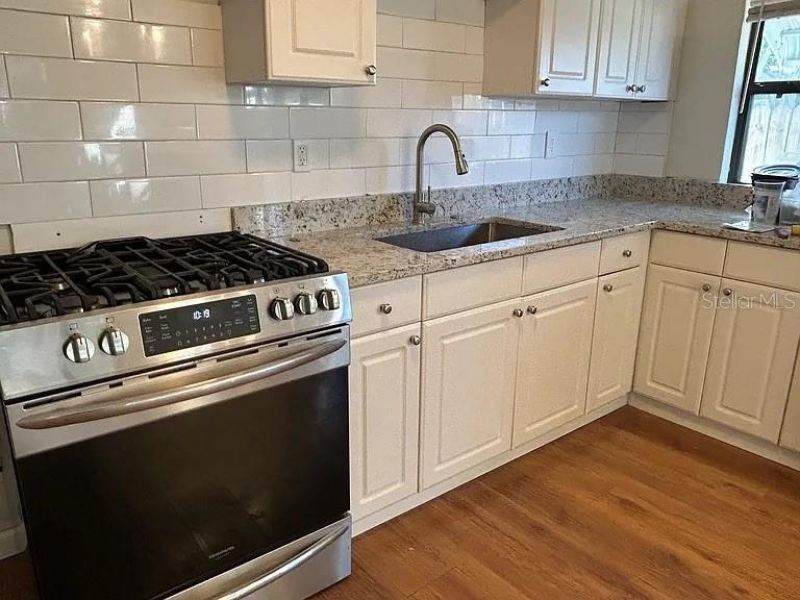 3027 Melton Street N, Saint Petersburg, FL 33704 Photo