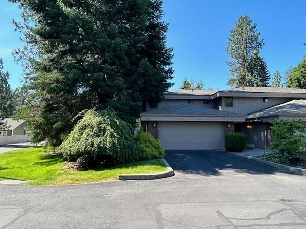 1524 E Cambridge Ln, Spokane, WA 99203