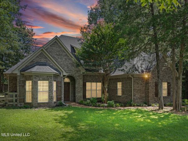8019 Betty Browning Pass , Olive Branch, MS 38654