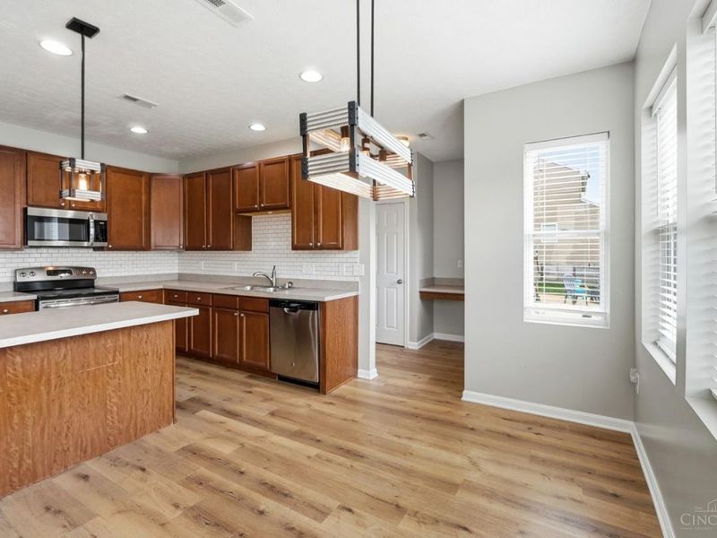 692 Hafton Court, Maineville, OH 45039 Photo 16