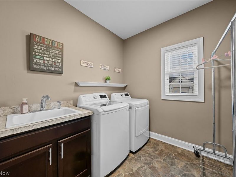 12504 Estate Avenue NW, Uniontown, OH 44685 Photo 30