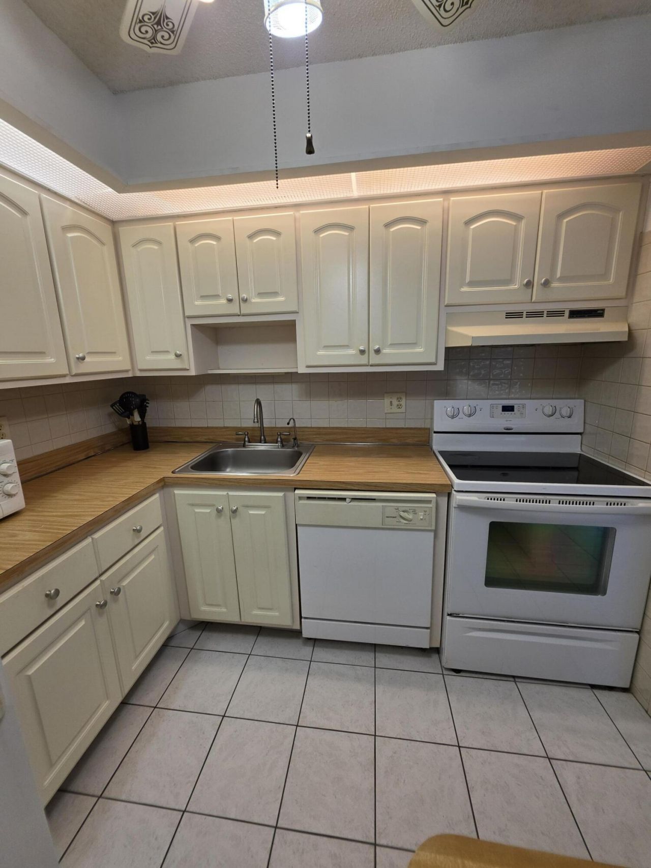 9895 N Belfort Circle, Unit 110, Tamarac, FL 33321 Photo