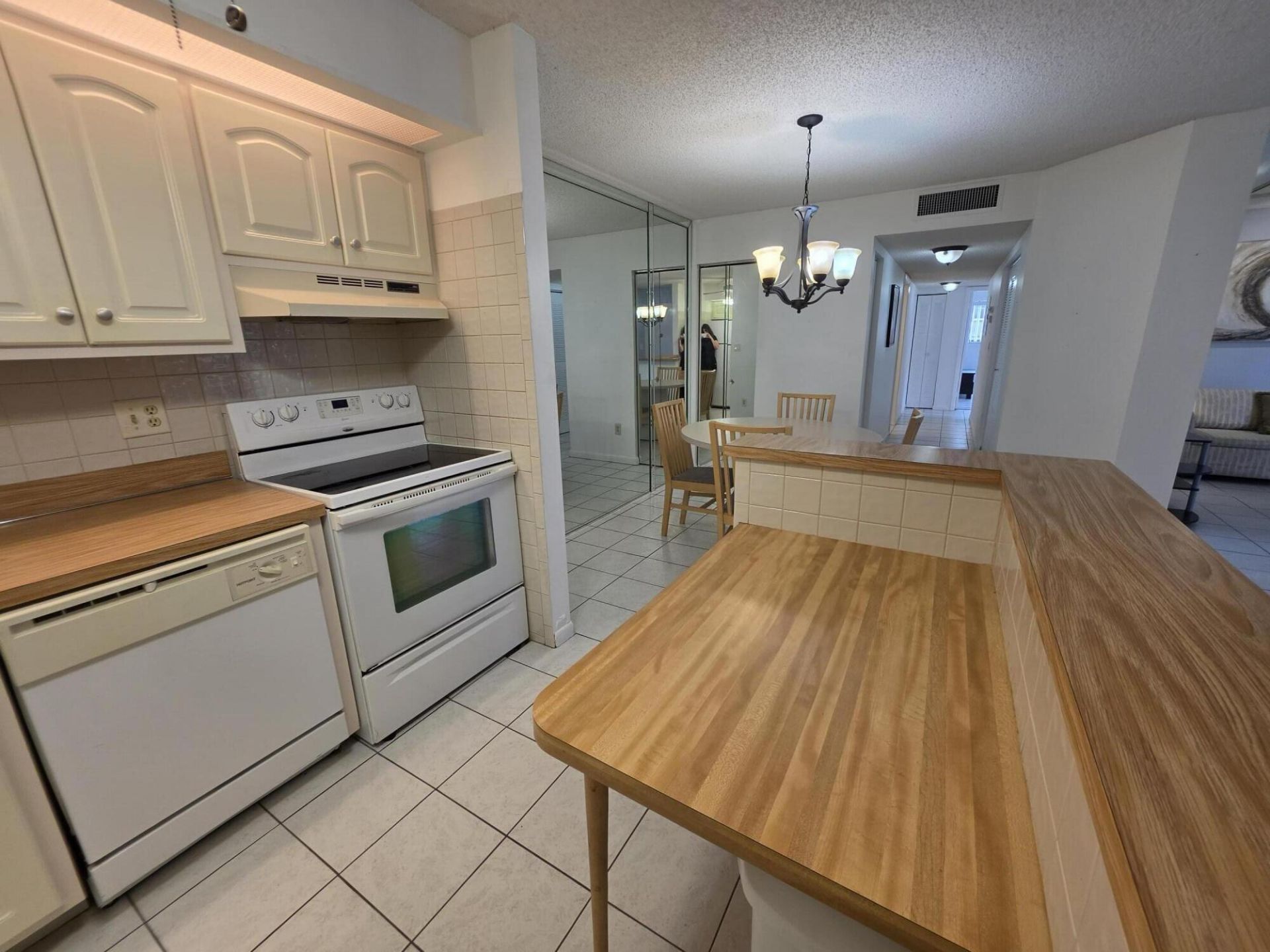 9895 N Belfort Circle, Unit 110, Tamarac, FL 33321 Photo