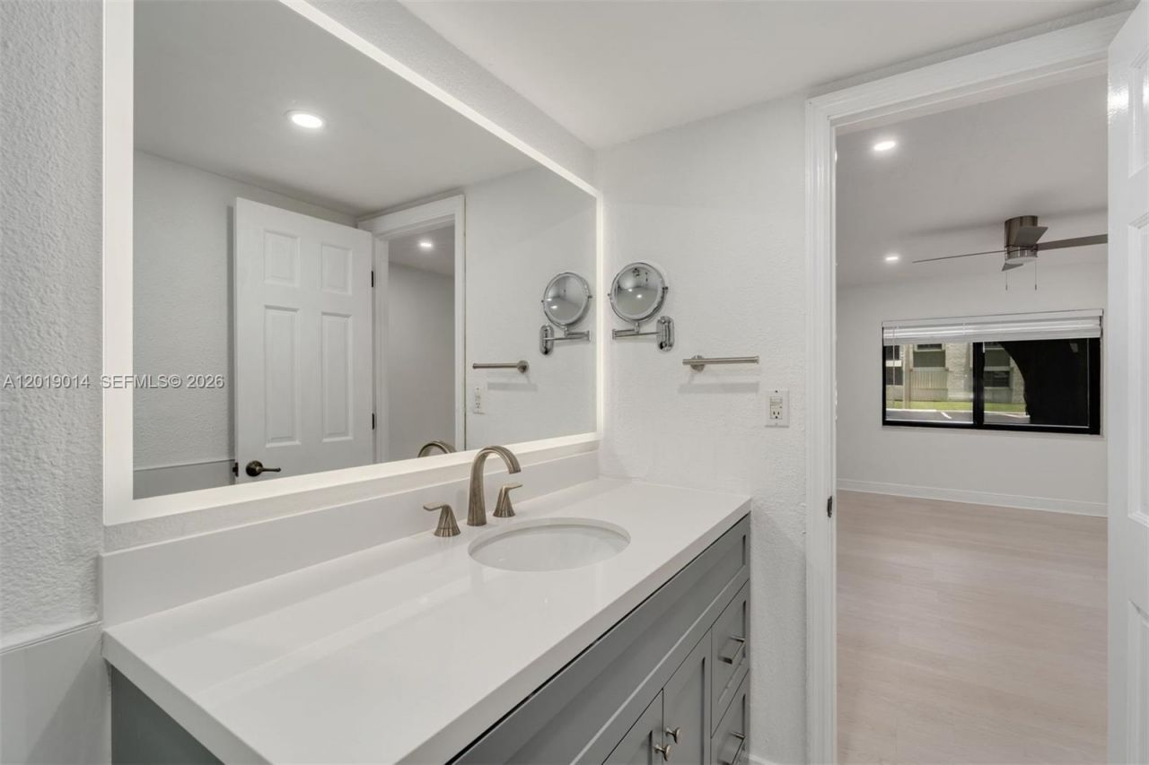 7947 SW 104th St , Unit 104C, Miami, FL 33156 Photo