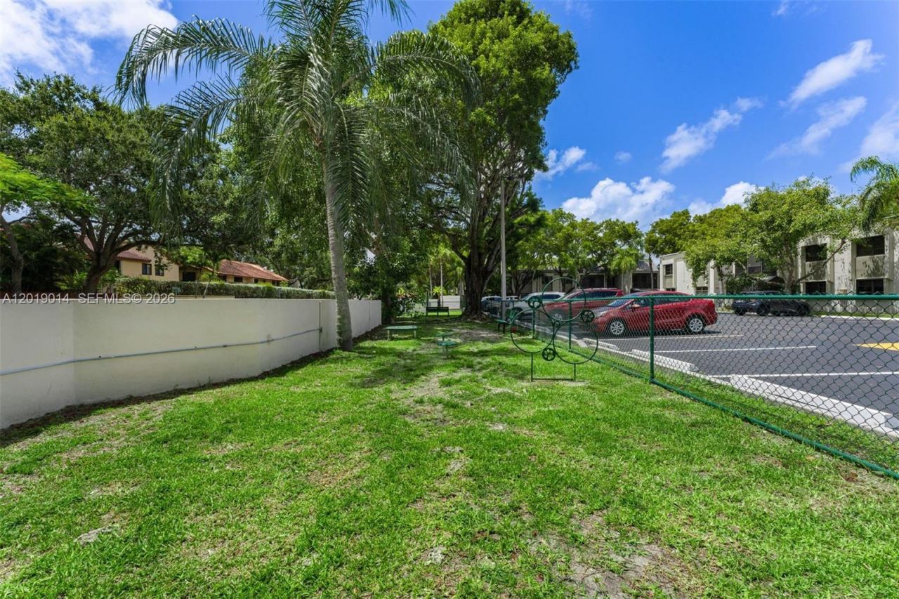7947 SW 104th St , Unit 104C, Miami, FL 33156 Photo