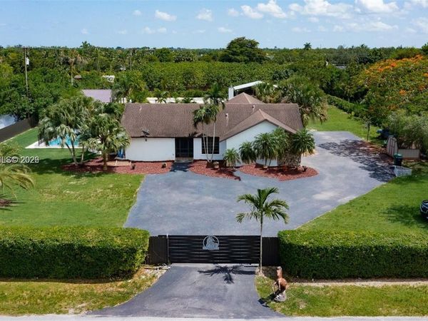 21290 SW 234th St, Homestead, FL 33031