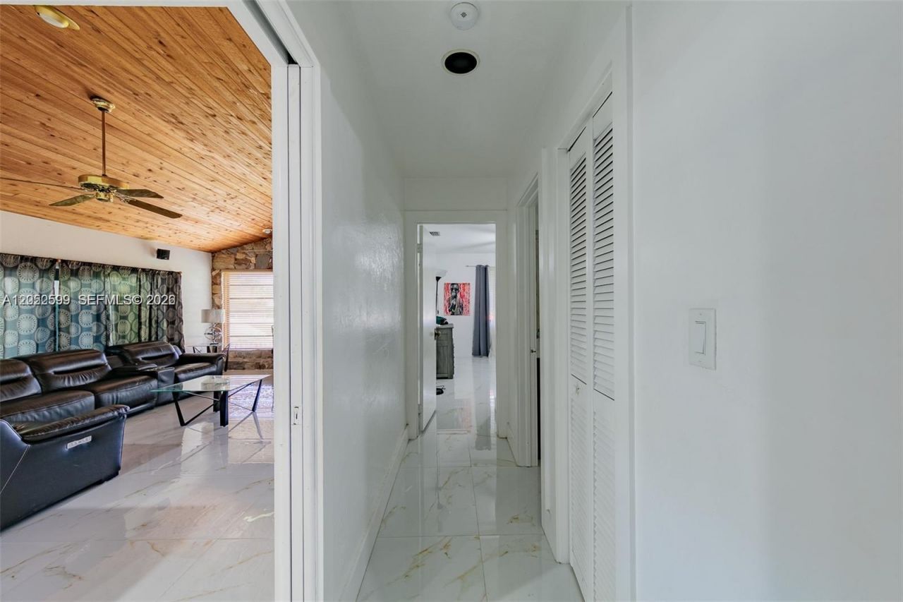 21290 SW 234th St, Homestead, FL 33031 Photo