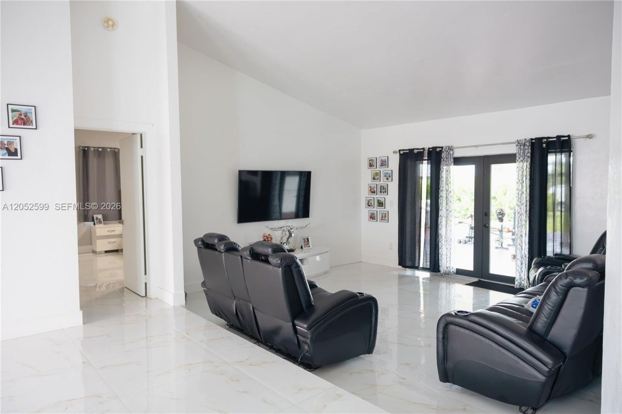 21290 SW 234th St, Homestead, FL 33031 Photo