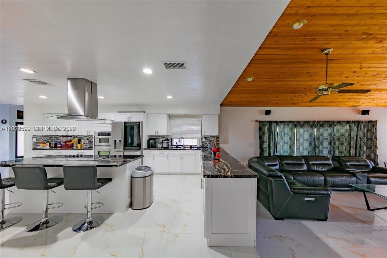 21290 SW 234th St, Homestead, FL 33031 Photo