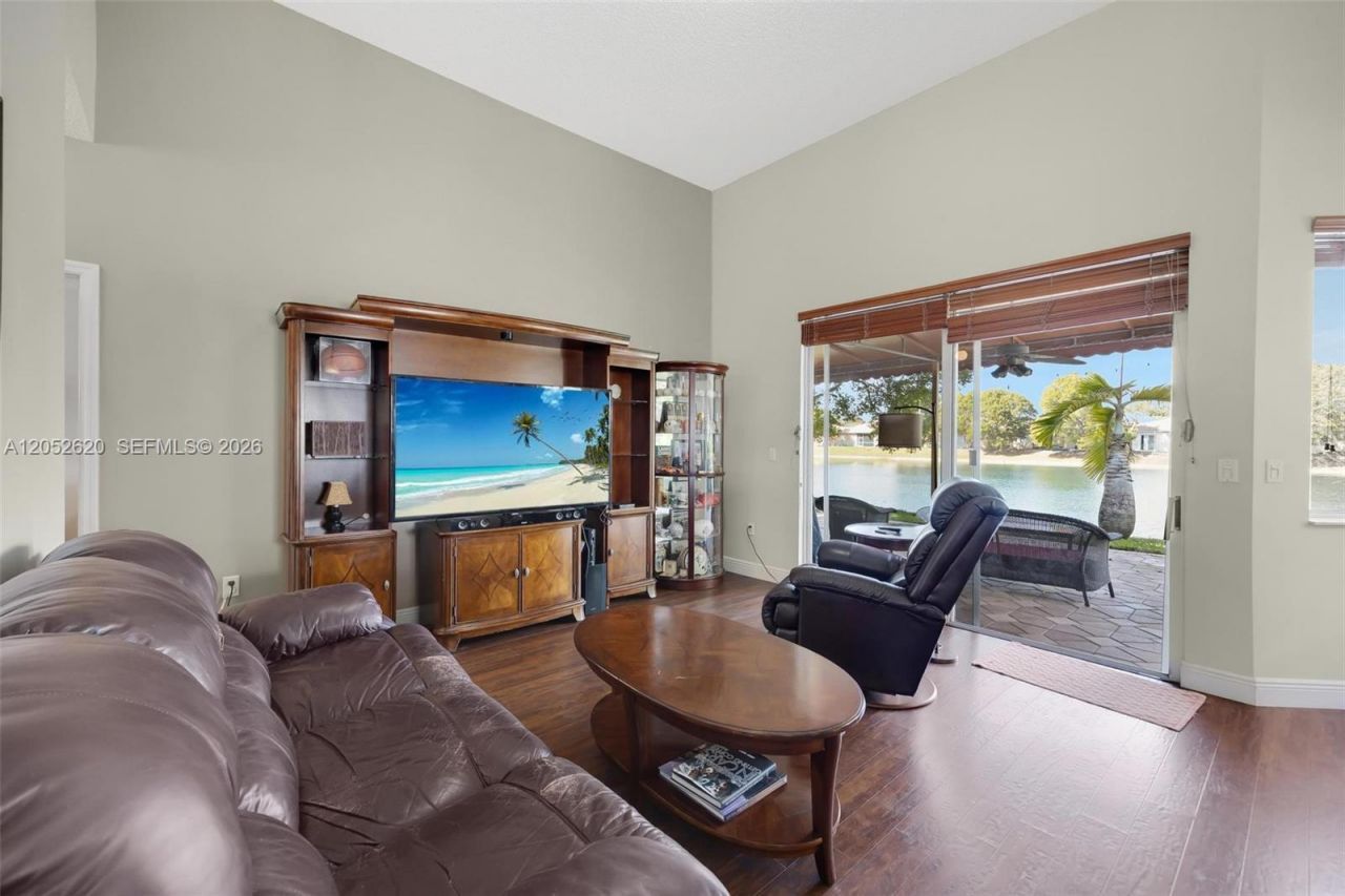 2002 SE 17th Ave, Homestead, FL 33035 Photo