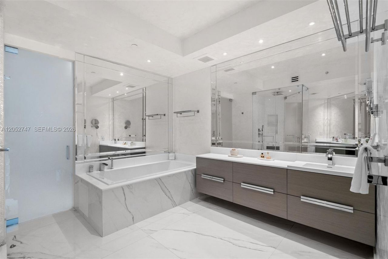 16047 Collins Ave , Unit 1703, Sunny Isles Beach, FL 33160 Photo