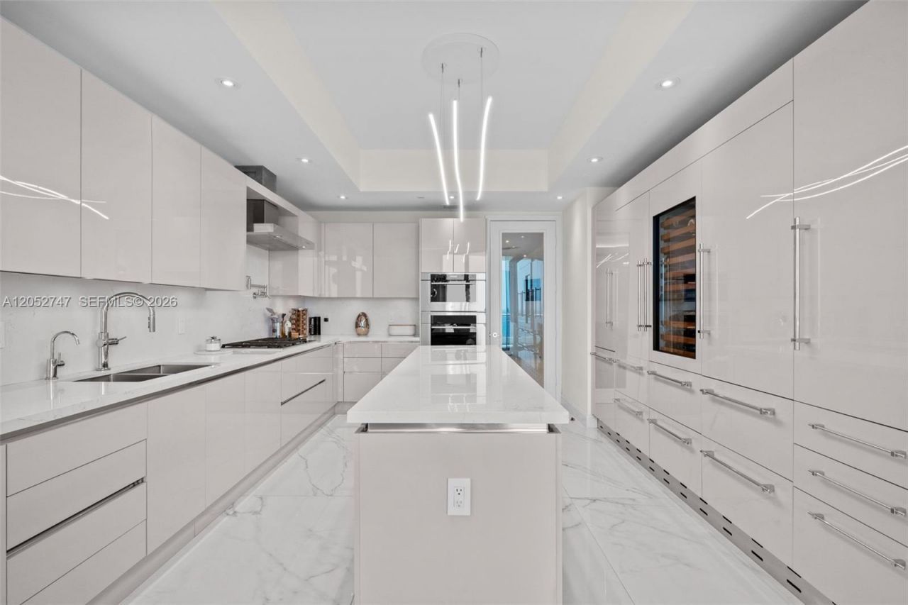 16047 Collins Ave , Unit 1703, Sunny Isles Beach, FL 33160 Photo