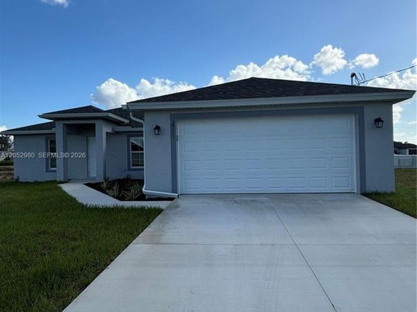 2711 20th stret SW , Unit 2711, Lehigh Acres, FL 33976