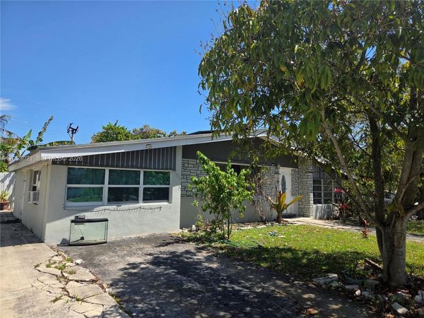 19631 NE 12th Ct , Unit EFF, Miami, FL 33179