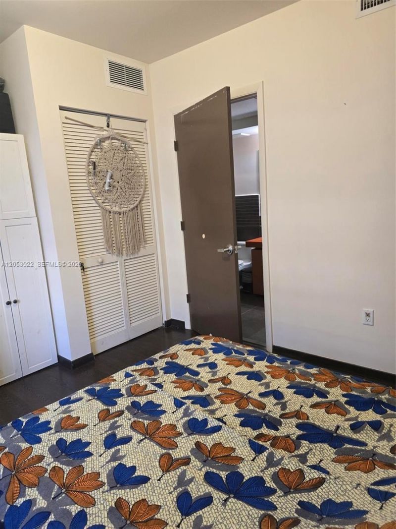435 21st St , Unit 209, Miami Beach, FL 33139 Photo