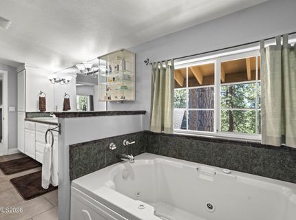 1064 Lucerne Way, Incline Village, NV 89451 Photo