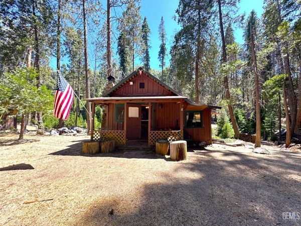 18 White River Road , Cal Hot Springs, CA 93207
