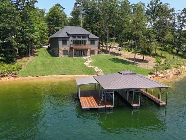 110 ESTES POINTE Dr, Arley, AL 35541