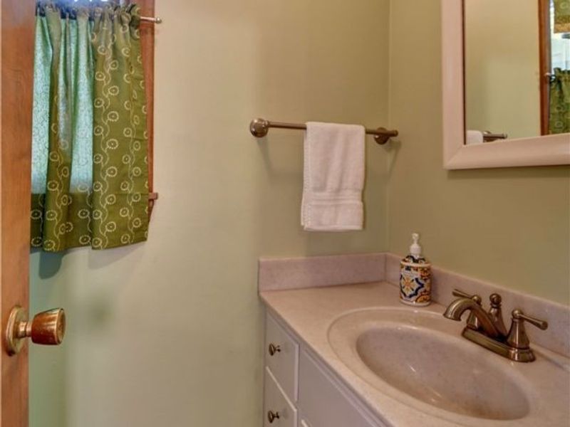 966 College Drive SE, New Philadelphia, OH 44663 Photo 21