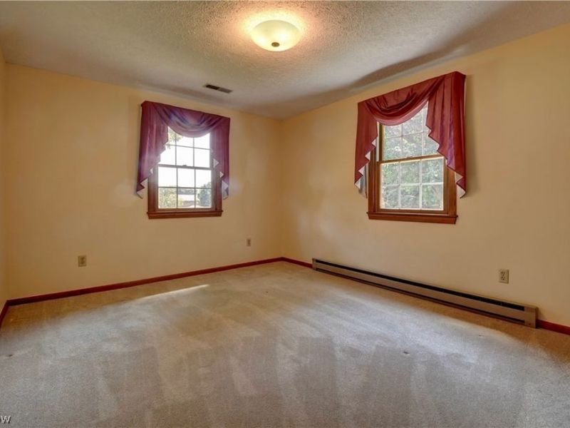 966 College Drive SE, New Philadelphia, OH 44663 Photo 24