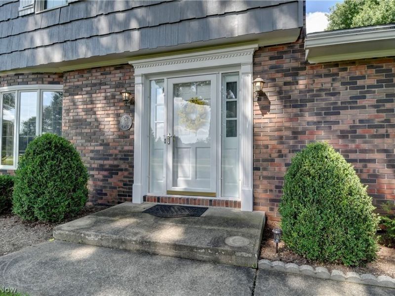 966 College Drive SE, New Philadelphia, OH 44663 Photo 3