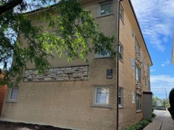 8039 Grand Avenue, Unit 1S, River Grove, IL 60171